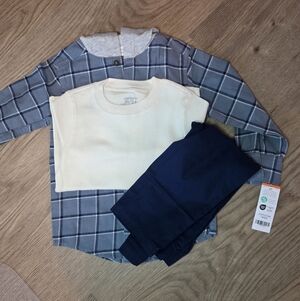 BNWT Carters 2T Boys 3 Piece Outfit